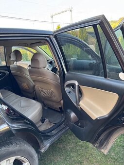 Toyota Rav4 2.2 130kw - 9