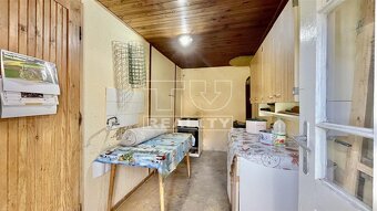 Rodinný dom s pozemkom 1183 m2 v Drahovciach pri Piešťanoch - 9