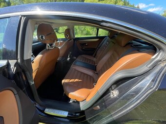 Volkswagen Passat 2.0 TDI - 9
