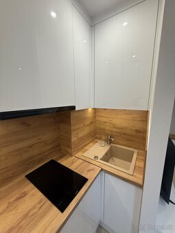 1 izbový byt Rožňava komplet prerobený zariadený na prenájom - 9