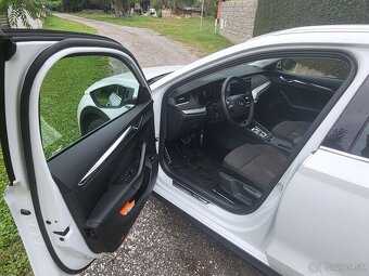 Škoda Octavia Combi 2.0 TDI Scout 4x4 DSG - 9