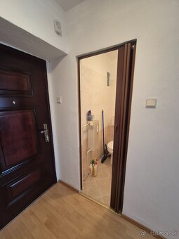 Predám 2 iz. byt, ul. Priateľstva, Komárno - 9