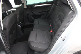 Škoda Superb Combi 2.0 TDI Style DSG, 1.majiteľ, TOP stav - 9