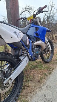 Yamaha YZ 250 - 9