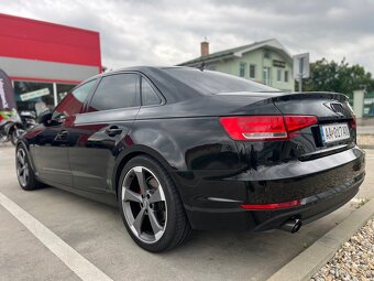 Audi A4 sedan - 9
