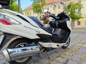 Suzuki Burgman AN400 r.v. 2010 - 9