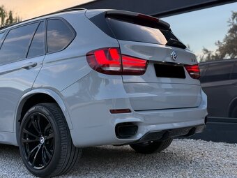 BMW X5 F15 40d xDrive M-Power | 400 koní | Nardo Grey fólia - 9