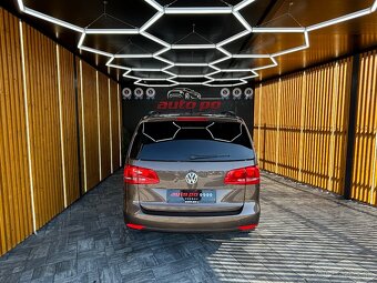 Volkswagen Touran 2.0 TDI Highline Match Edition - 9