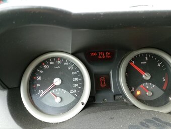 Rozpredam Renault Megane 1,5 diesel 60kw - 9