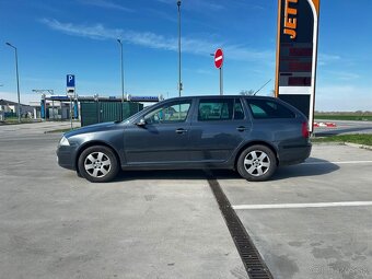 Škoda Octavia Combi 2.0TDI - 9