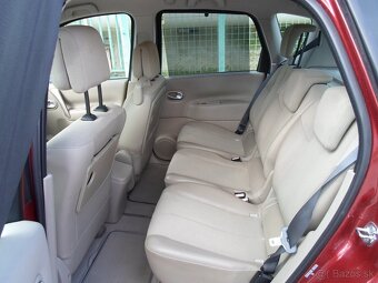 Renault Mégane Scénic - 9