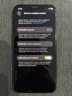 iPhone 11 pro gold - 9