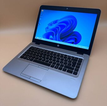 Notebook 14" HP.AMD PRO A10-8730B 4x2,40GHz.8gb ram.256gSSD - 9