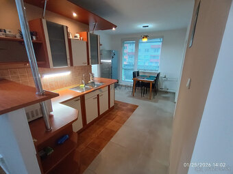 útulný 3 izbový byt - 9