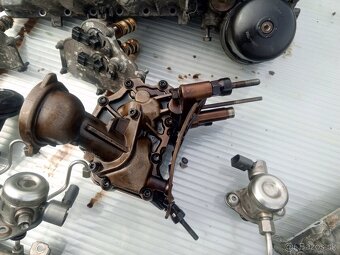 BMW f01 750i n63b44a - 9