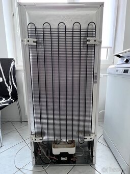 Chladnička s mrazničkou 70 € - 9