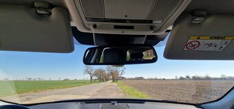 Land Rover Discovery Sport - 9