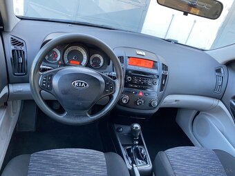 Kia Ceed 1.4 benzín 78Kw (5-st.) Manual - 9