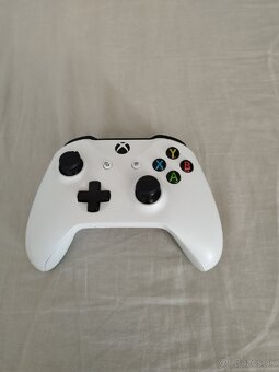Xbox One S - 9