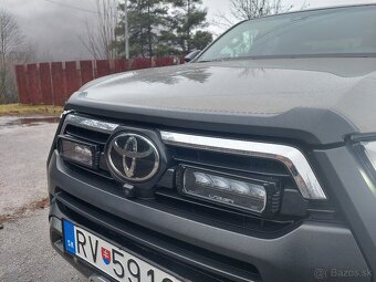 Toyota Hilux DC 2.8 I D-4D Invincible 4x4 A/T odpočet DPH - 9