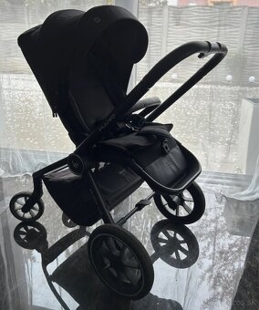 celý set kočiar MUUVO quick 4.0 čiernobiela kombinácia - 9