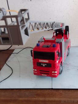 VELKÉ HASIČSKÉ AUTO NA BOVDEN - 9