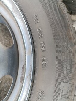 Predám letné pneumatiky na diskoch Peugeot 307 - 9