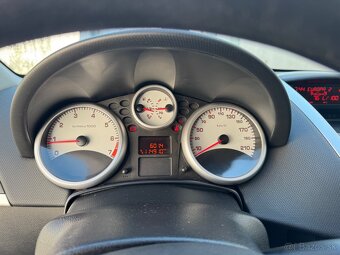 Peugeot 207sw - 9