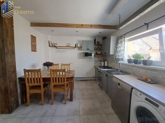 Exkluzívne na predaj 5 izbový rodinný dom - 9