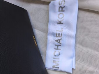 Čierna kabelka zn. Michael Kors - 9
