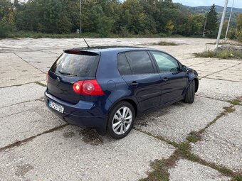 Volkswagen Golf 5 - 9
