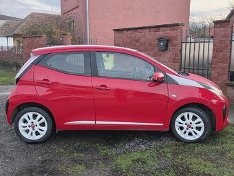 Toyota Aygo AUTOMAT / Benzín / 79 tisíc KM / 2015 - 9