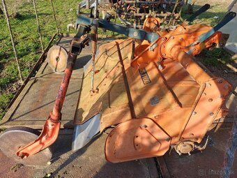 Predám malotraktor Kubota B7000 4wd - 9