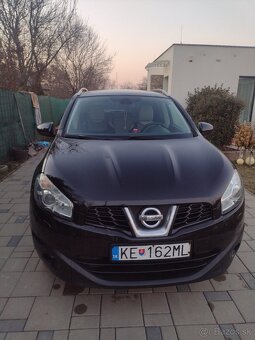 Nissan Qashqai 1,6 benzín - 9