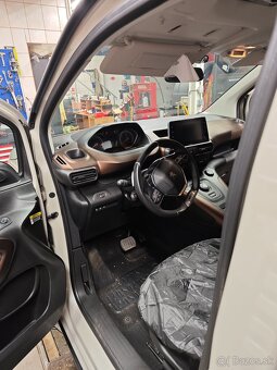Peugeot Rifter GT long 7 miestny automat - 9