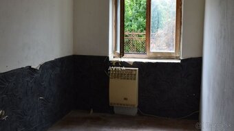 NA PREDAJ: starší 4izbový rodinný dom s pozemkom 655m2 - Jel - 9