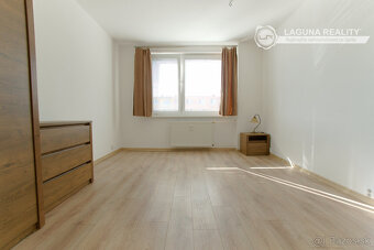 Byt 3+1 (72 m2) s loggiou, ul. Javorová sídl. Tarča SNV - 9