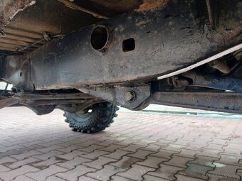 Toyota land cruiser lj70 - 9