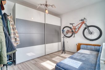 RODINNÝ DOM,5 IZB. S VEĽKÝM POZEMKOM, GARÁŽ, ŠPAČINCE - 9