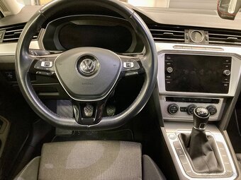 VOLKSWAGEN PASSAT VARIANT 2.0 TDI VIRTUAL LED - 9