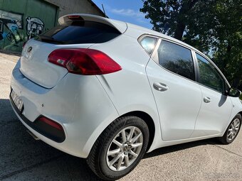 Predám KIA Ceed benzín 1,4 CVVT, 105000km - 9