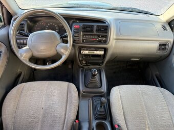 Suzuki grand vitara - 9