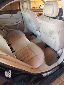 Mercedes-Benz E - 9