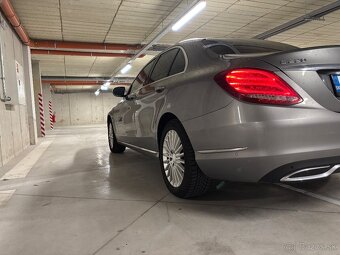 Mercedes C - 9