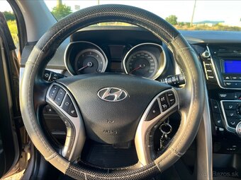 Hyundai i30 1.6 CRDi - Hatchback, 7-st. automat - 9