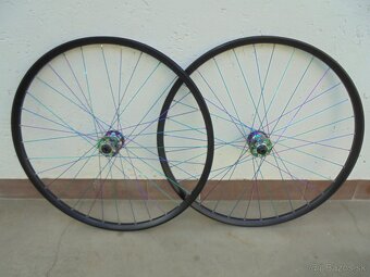 Kolesá na Pev.Osy 15x100 - 12x142 mm. alebo na  R.Upináky. - 9