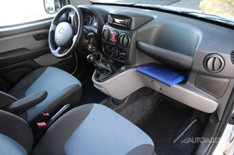 Fiat Doblo Cargo 1,3 JTD 55 kW SX - 9
