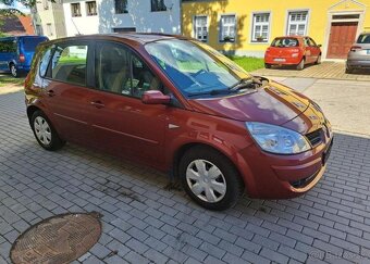 Renault Scénic 1,5 dCi nafta manuál 76 kw - 9