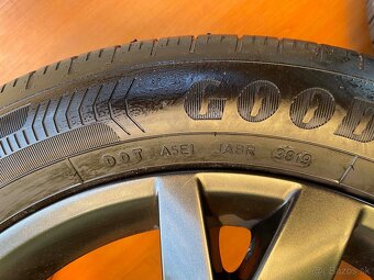 SKODA orig LYRA alu disky 205 55 R17 5x112 Skoda Superb - 9