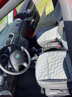 Škoda Fabia 1,6i - 9